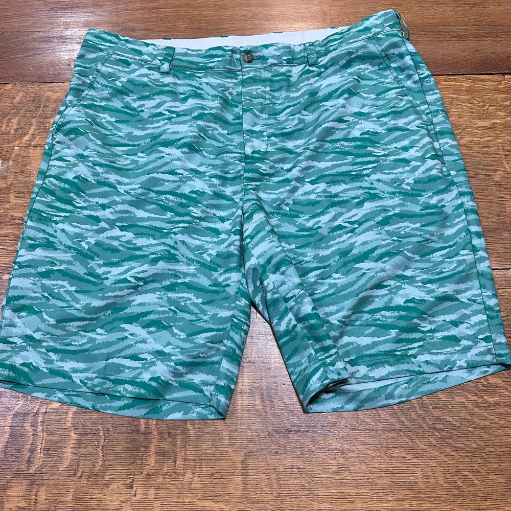 Greg‎ Norman Men's Green Patterned Swim Shorts sz 40 camo V